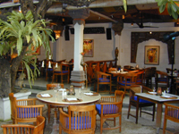 uns rechts restaurant